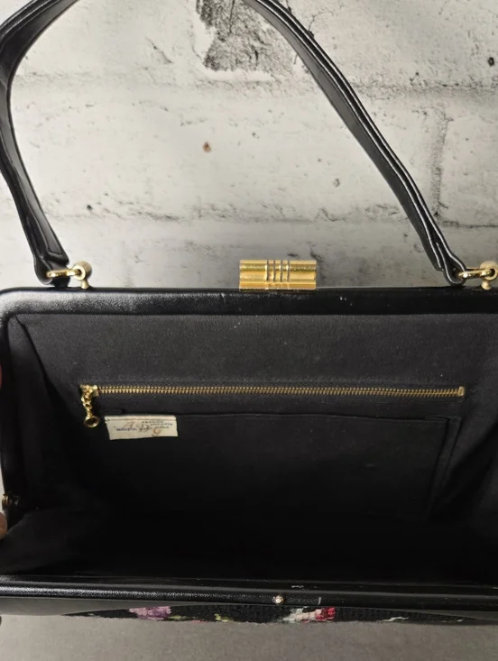 Vintage Needlepoint Rose Handbag Black Frame Kiss Lock Floral Purse - Picture 12 of 13